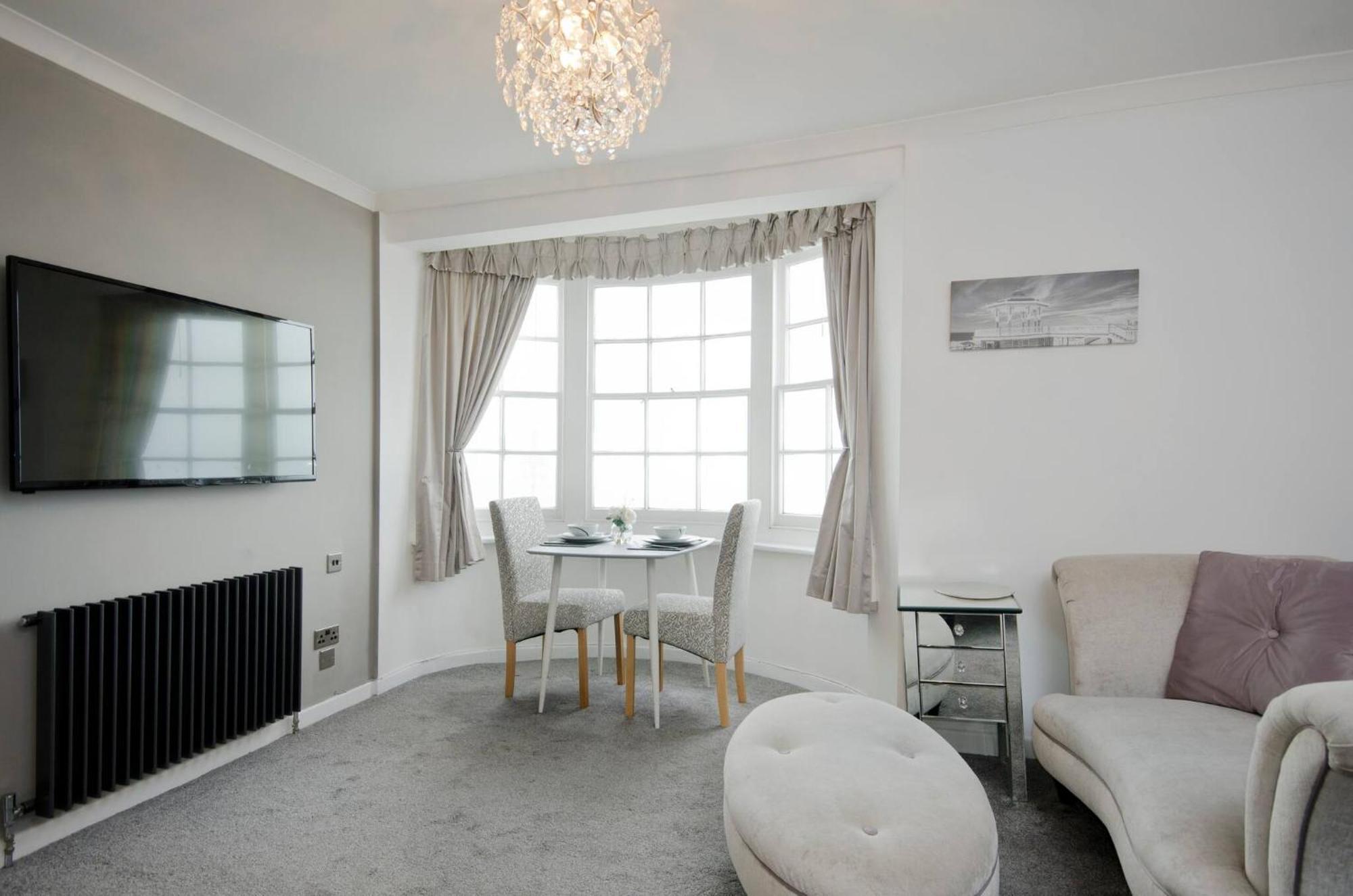 Seaview Regency Apartment With Private Parking Okręg wyborczy Hove Zewnętrze zdjęcie