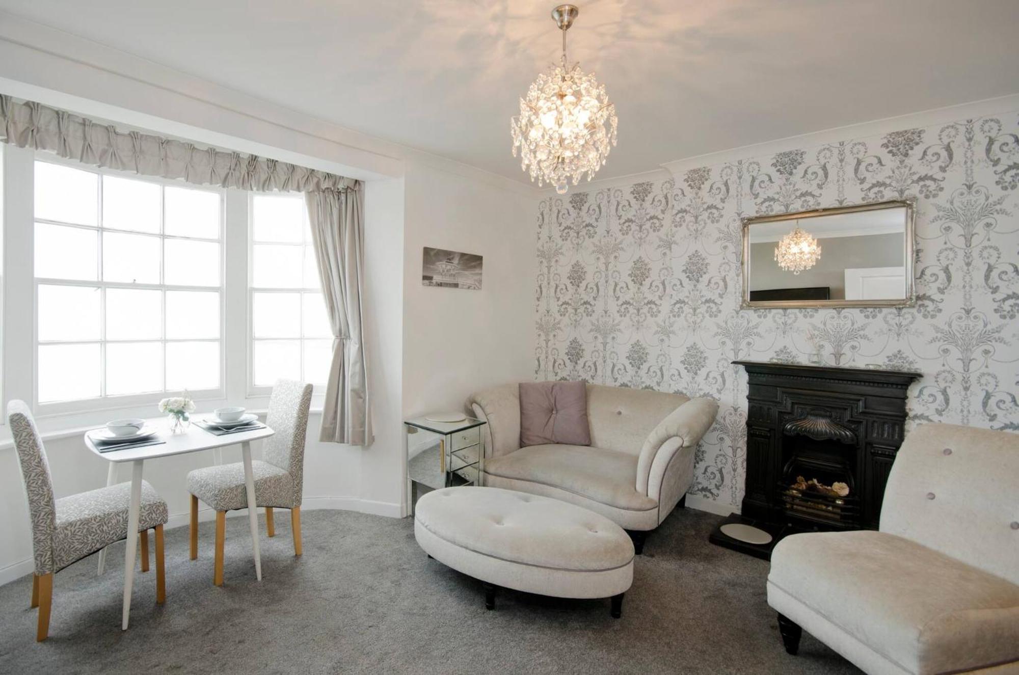 Seaview Regency Apartment With Private Parking Okręg wyborczy Hove Zewnętrze zdjęcie